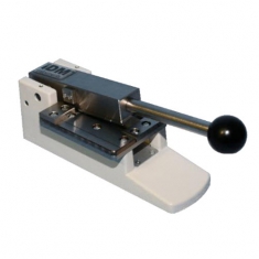 IDM-C0016-M1 - Máy cắt mẫu độ cứng và độ gấp IDM Instruments